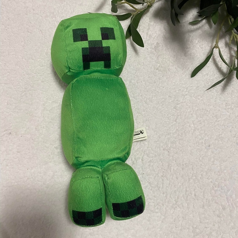 Creeper Minecraft 8” Plush Toy Factory Mojang 2023 Stuffed Toy